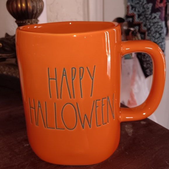 Rae Dunn HAPPY HALLOWEEN mug - Picture 1 of 1